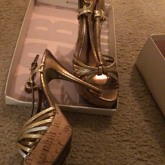 Bcbg sandal heels super cute - Picture 3 of 4